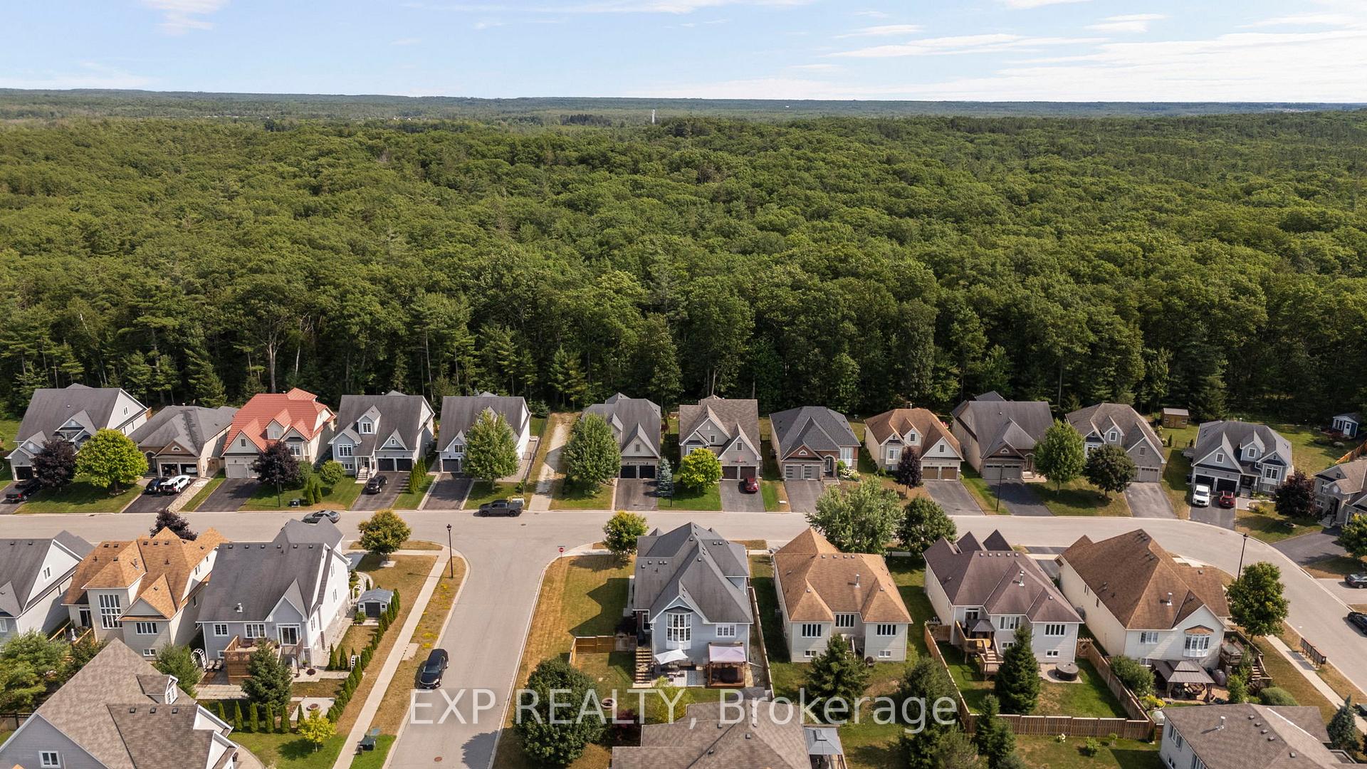 Photo 31 of 105 White Sands Way, Wasaga Beach — HOMEH