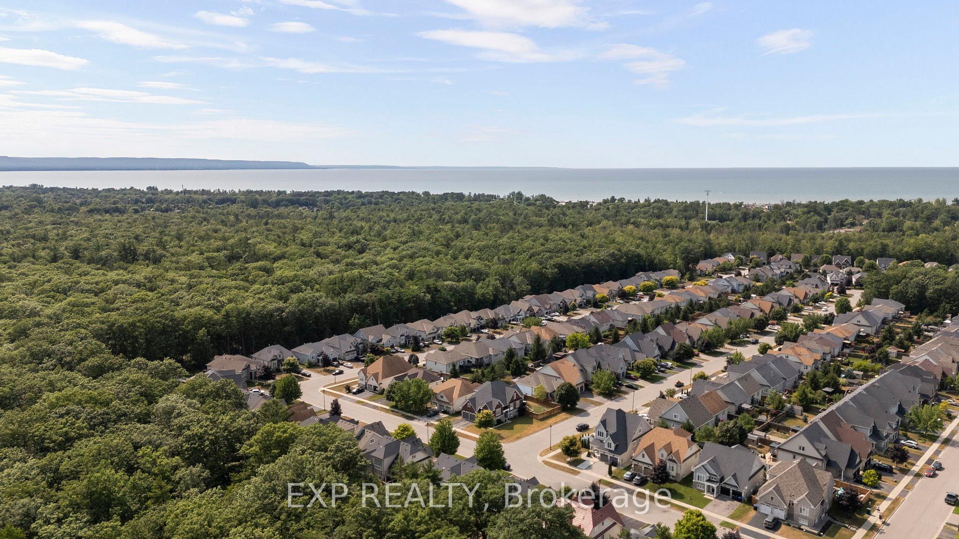Photo 28 of 105 White Sands Way, Wasaga Beach — HOMEH