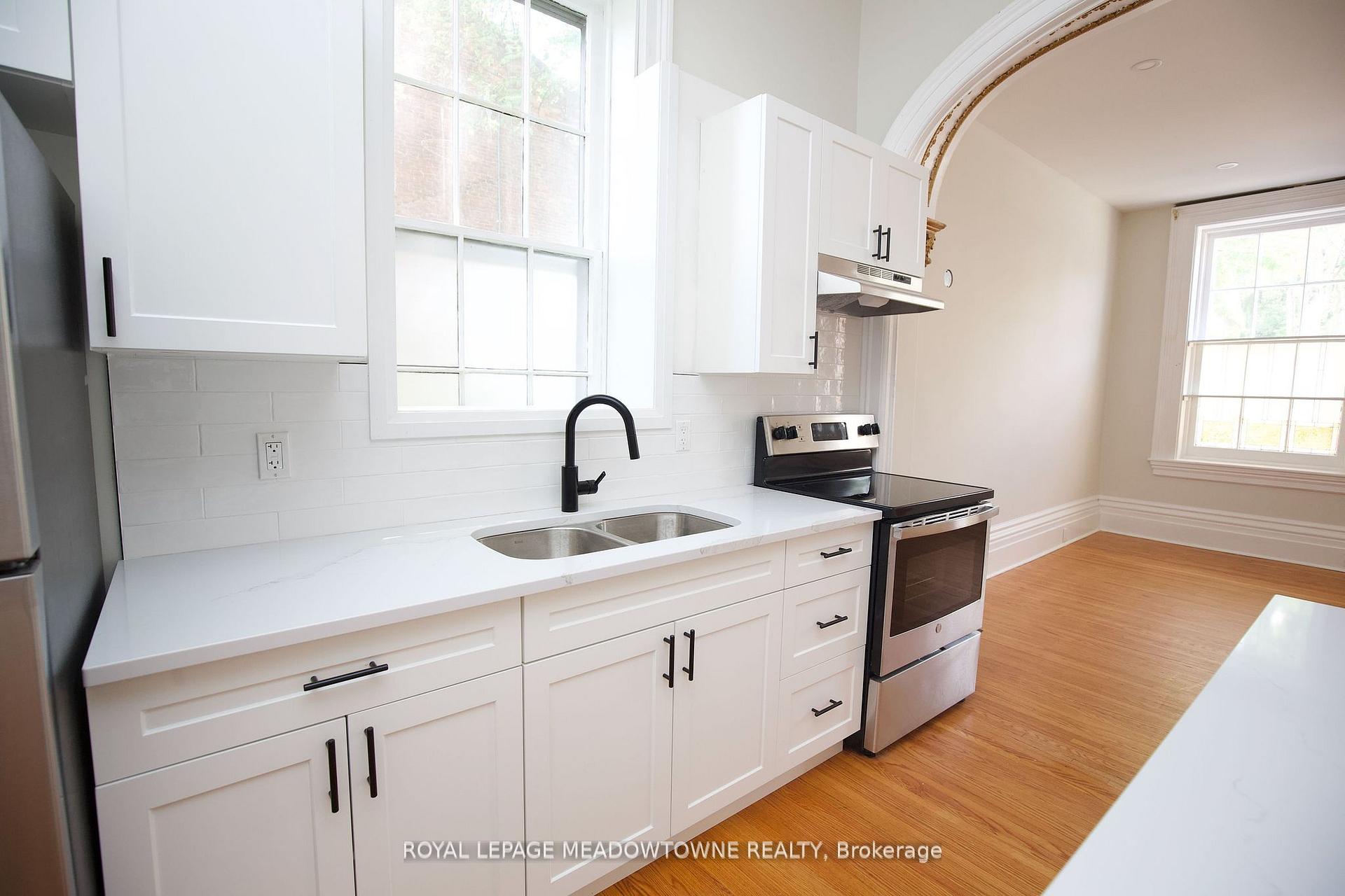 Photo 23 of 36 Dumfries Street, Brant, Paris — HOMEH