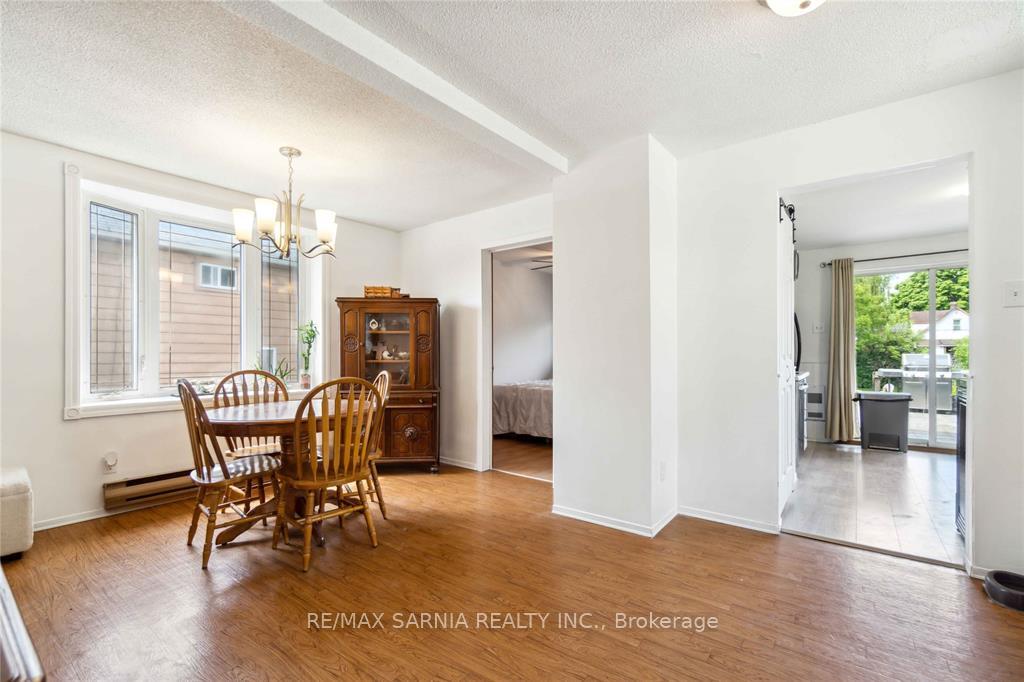 Photo 13 of 408 Talfourd Street, Sarnia — HOMEH