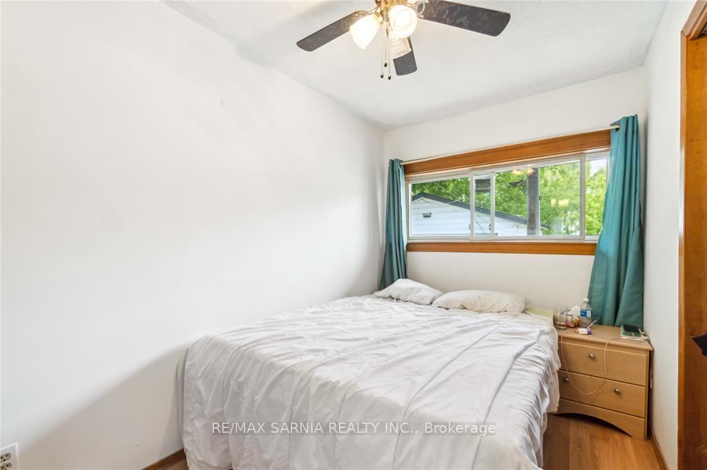 Photo 18 of 408 Talfourd Street, Sarnia — HOMEH