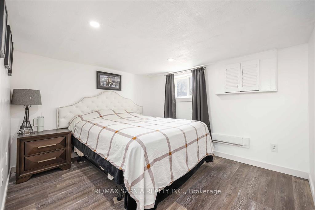 Photo 38 of 408 Talfourd Street, Sarnia — HOMEH