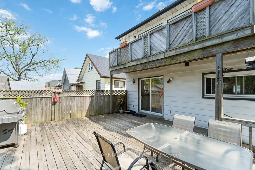 Photo 15 of 408 Talfourd Street, Sarnia — HOMEH