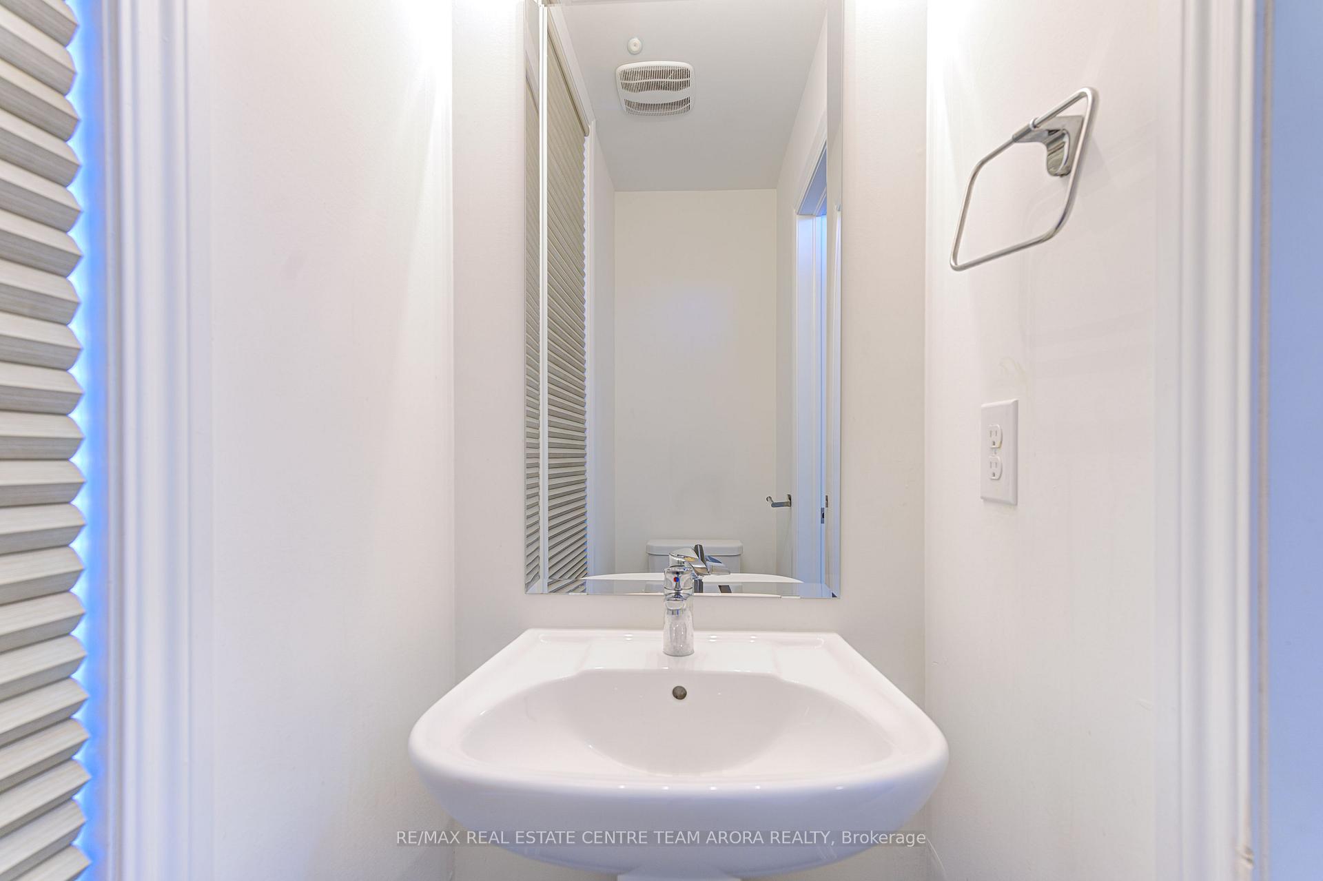 Photo 11 of 19 Gilford Street, Brampton, Credit Valley — HOMEH