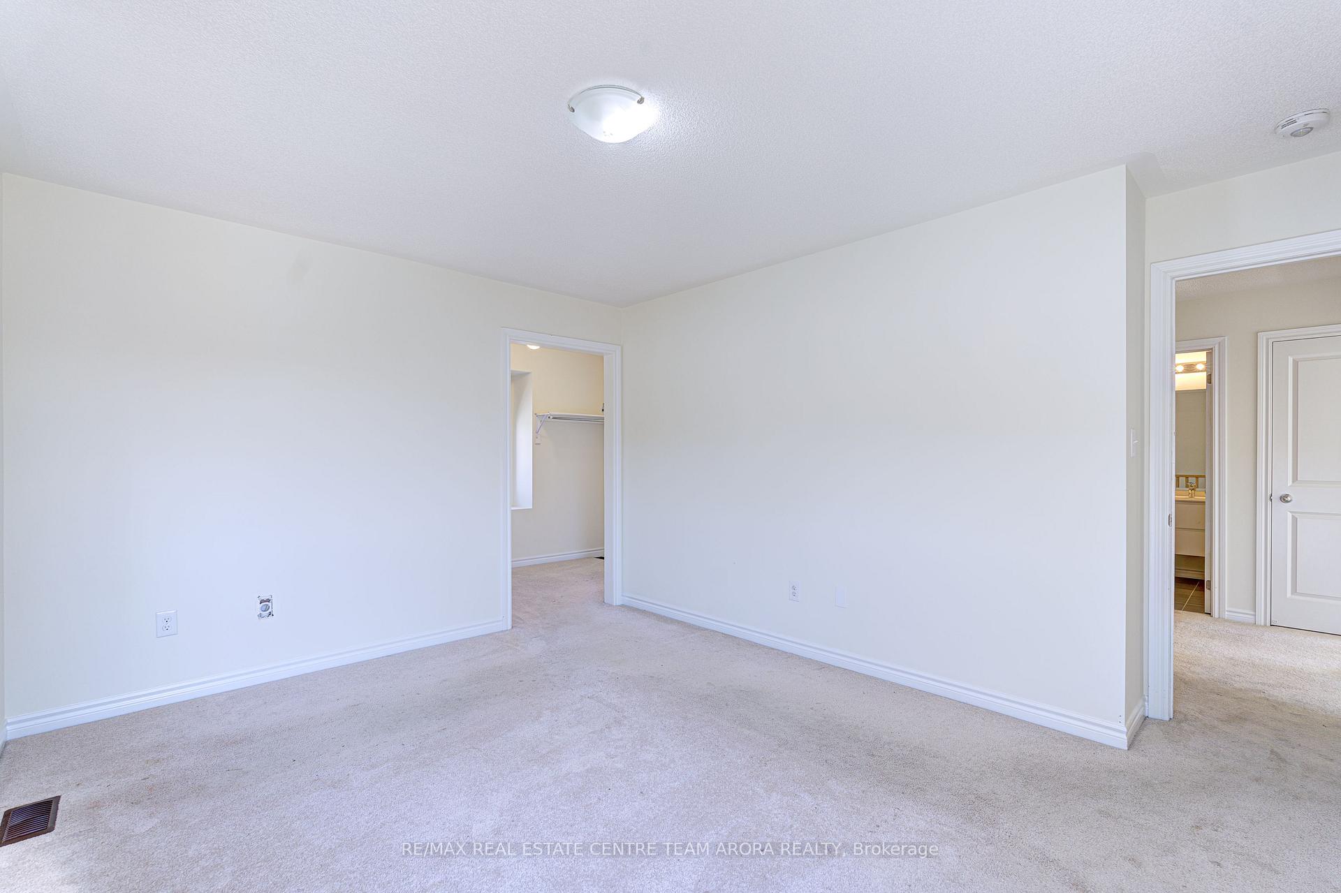 Photo 23 of 19 Gilford Street, Brampton, Credit Valley — HOMEH