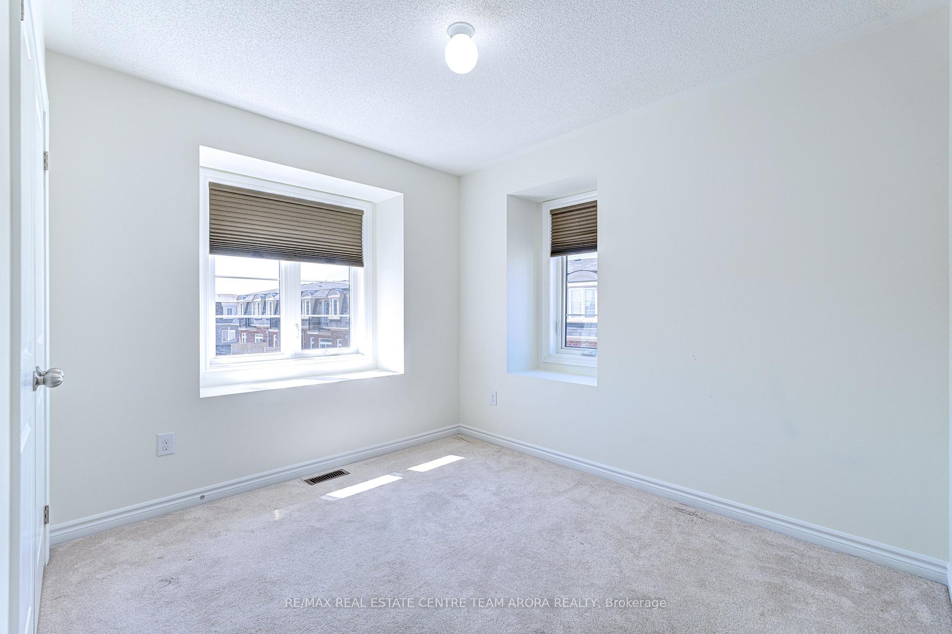 Photo 27 of 19 Gilford Street, Brampton, Credit Valley — HOMEH