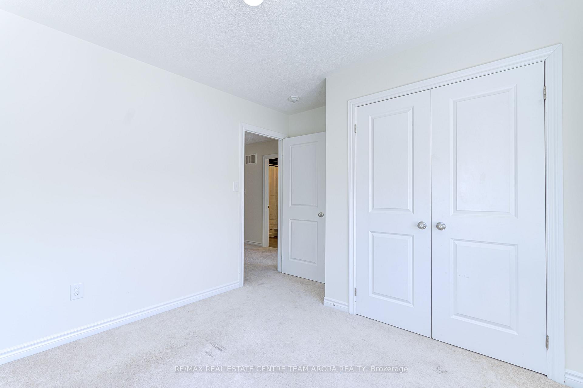 Photo 29 of 19 Gilford Street, Brampton, Credit Valley — HOMEH