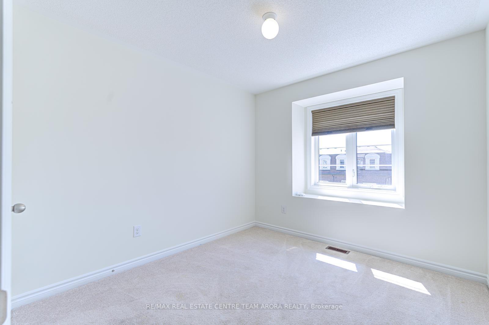 Photo 30 of 19 Gilford Street, Brampton, Credit Valley — HOMEH