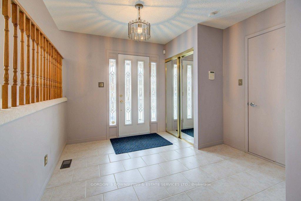 Photo 3 of 10 Brimley Court, Belleville, Belleville Ward — HOMEH