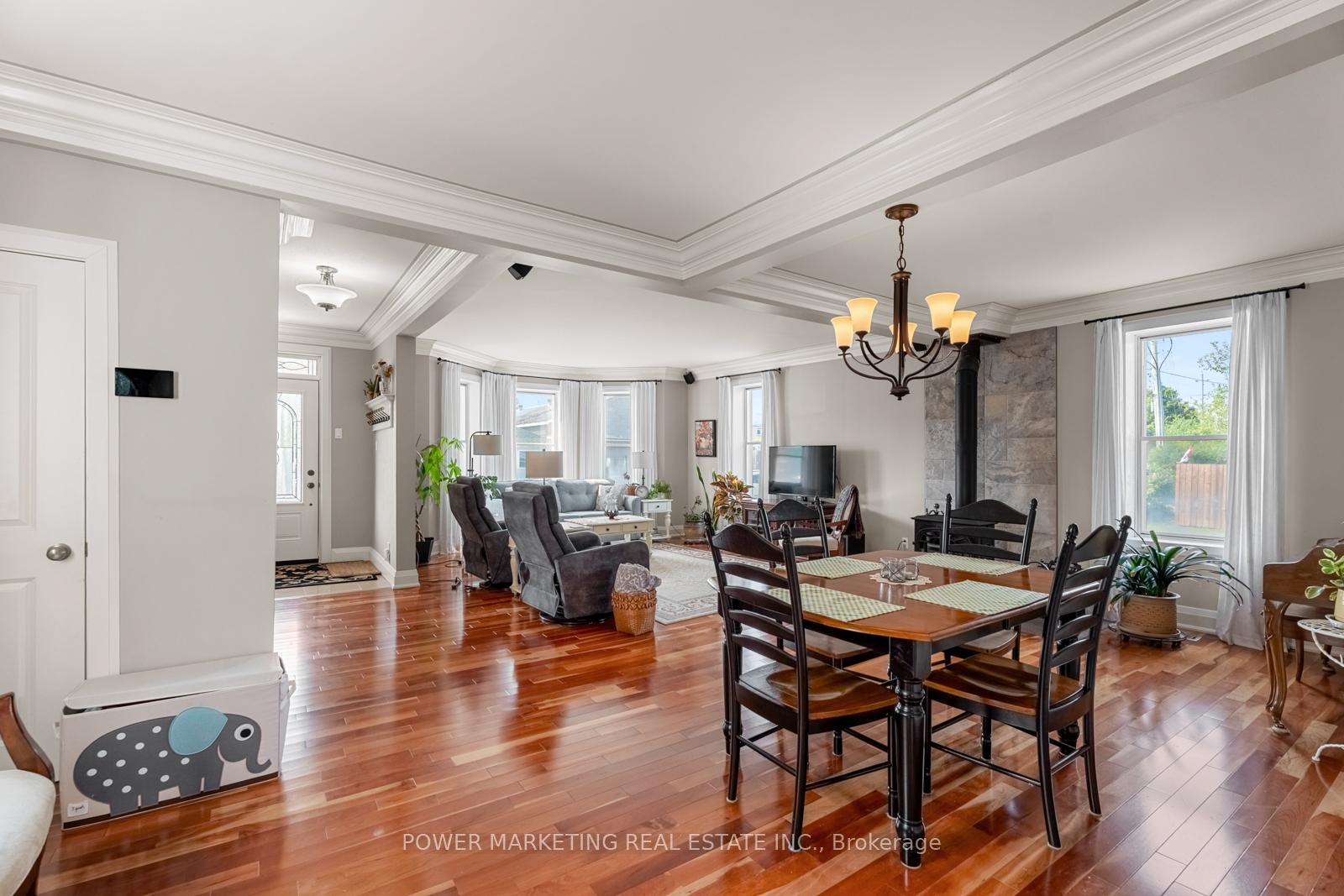 Photo 13 of 49 McLachlin Street, Arnprior — HOMEH