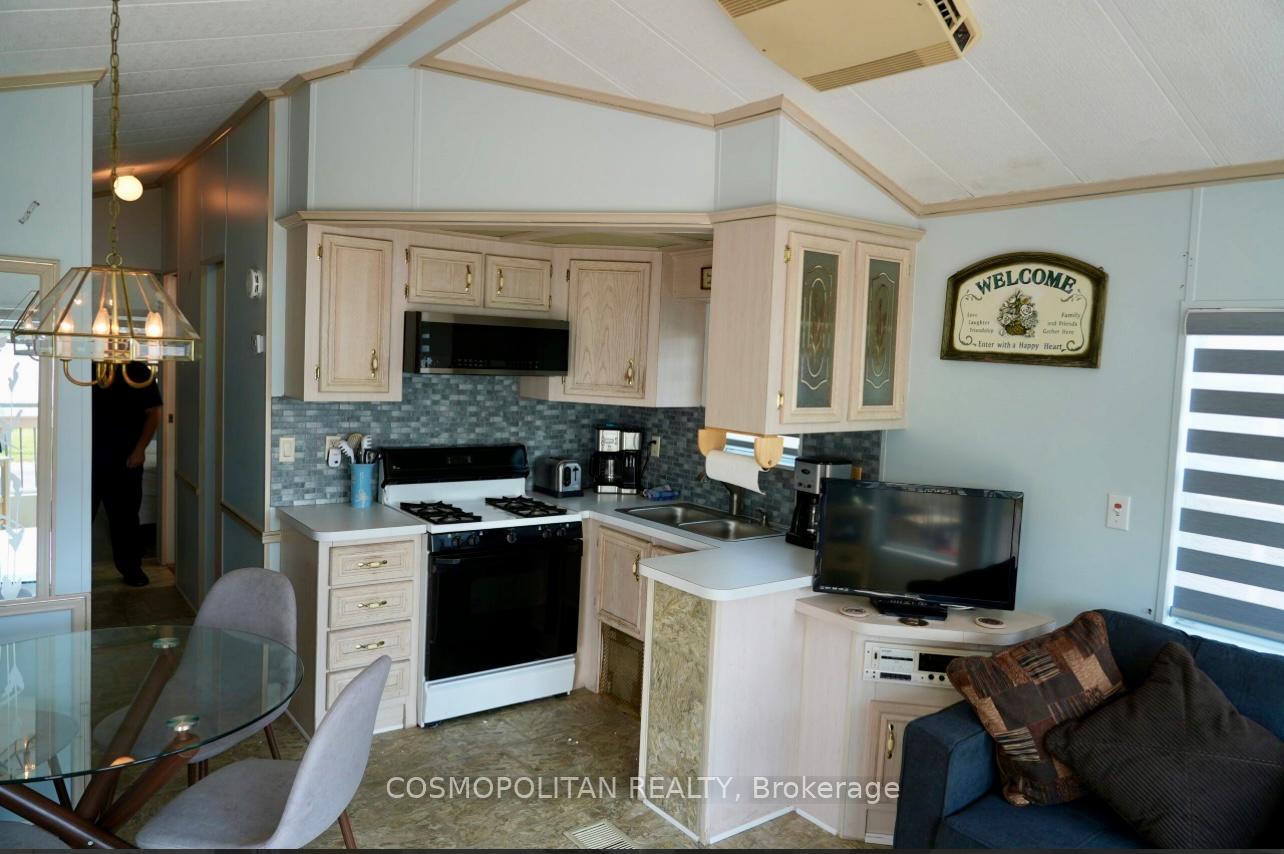 Photo 5 of 95 Quarry View, Port Colborne, Sherkston — HOMEH