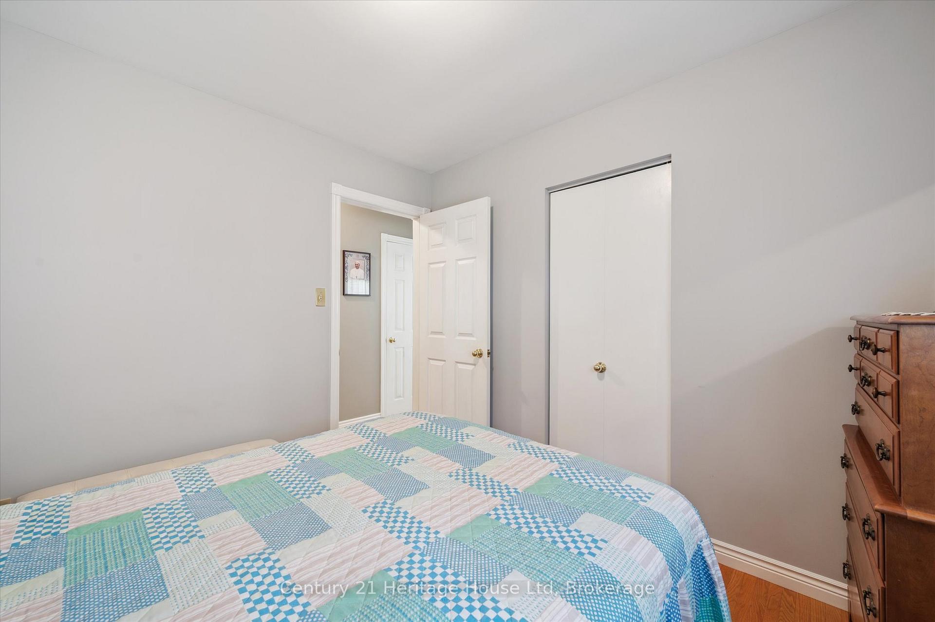 Photo 19 of 17 Dalebrook Place, Guelph, Victoria North — HOMEH