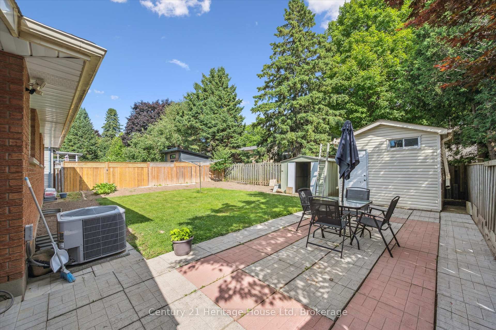 Photo 33 of 17 Dalebrook Place, Guelph, Victoria North — HOMEH