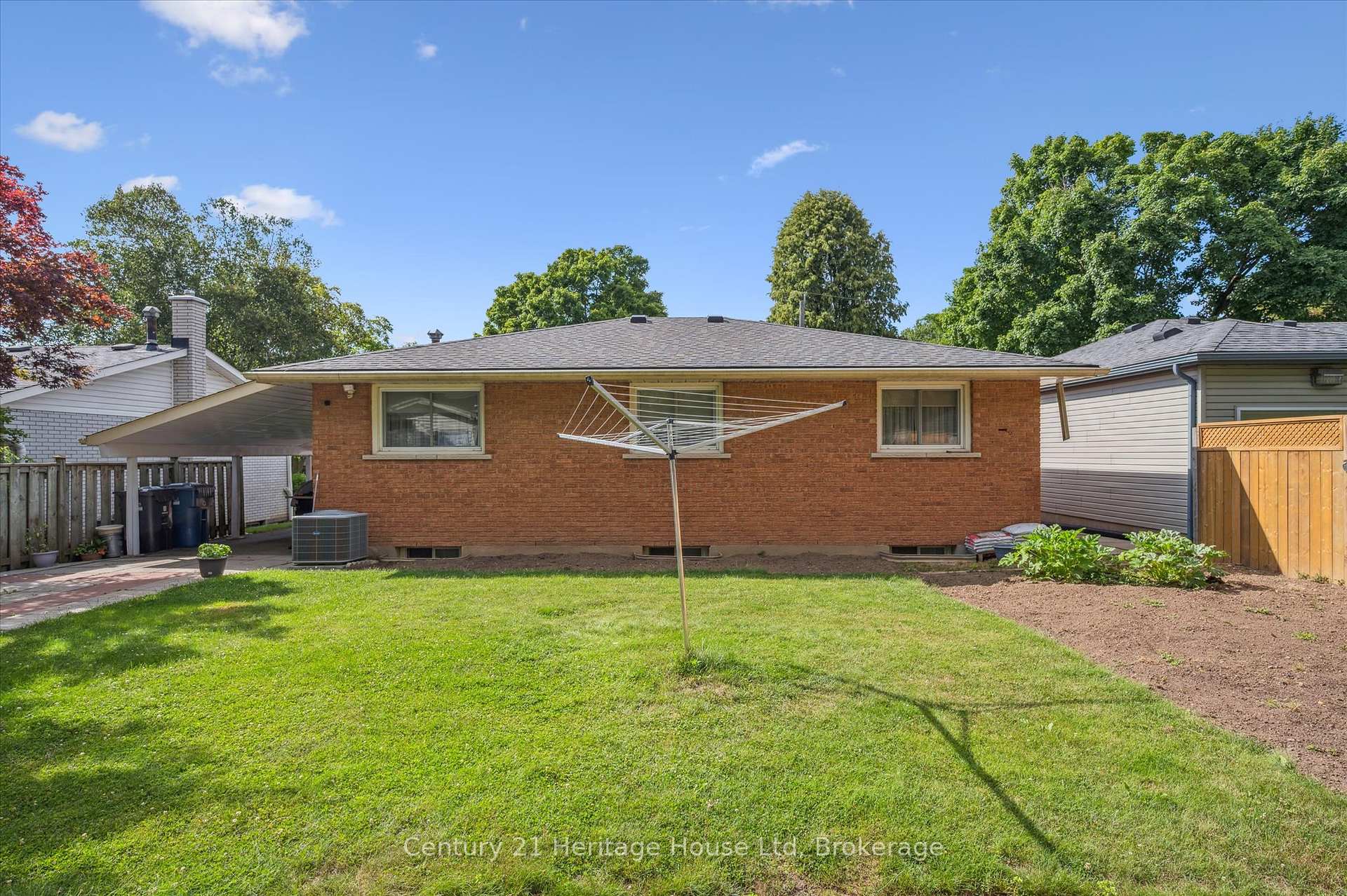 Photo 37 of 17 Dalebrook Place, Guelph, Victoria North — HOMEH
