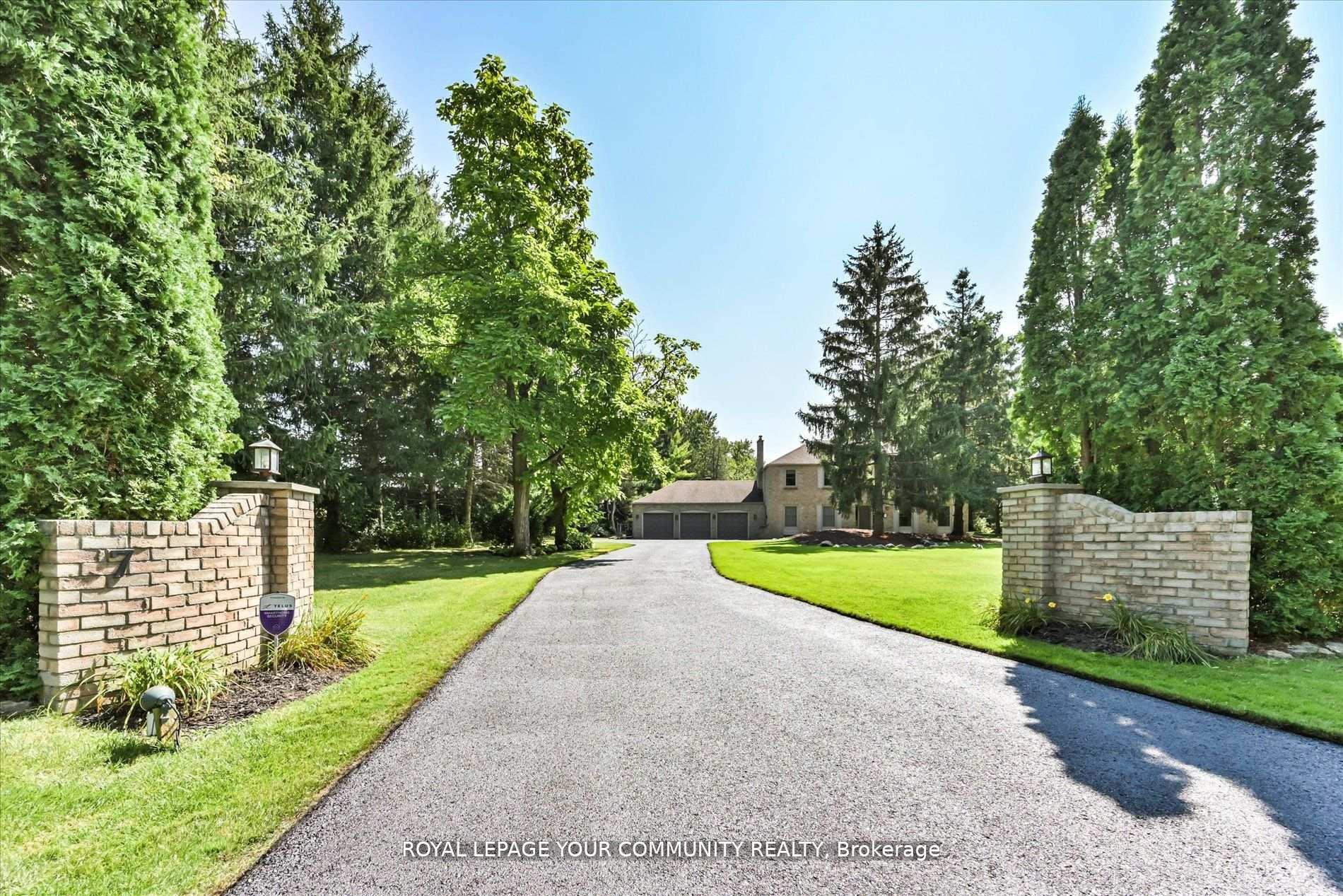 Front of 7 Skyview Lane