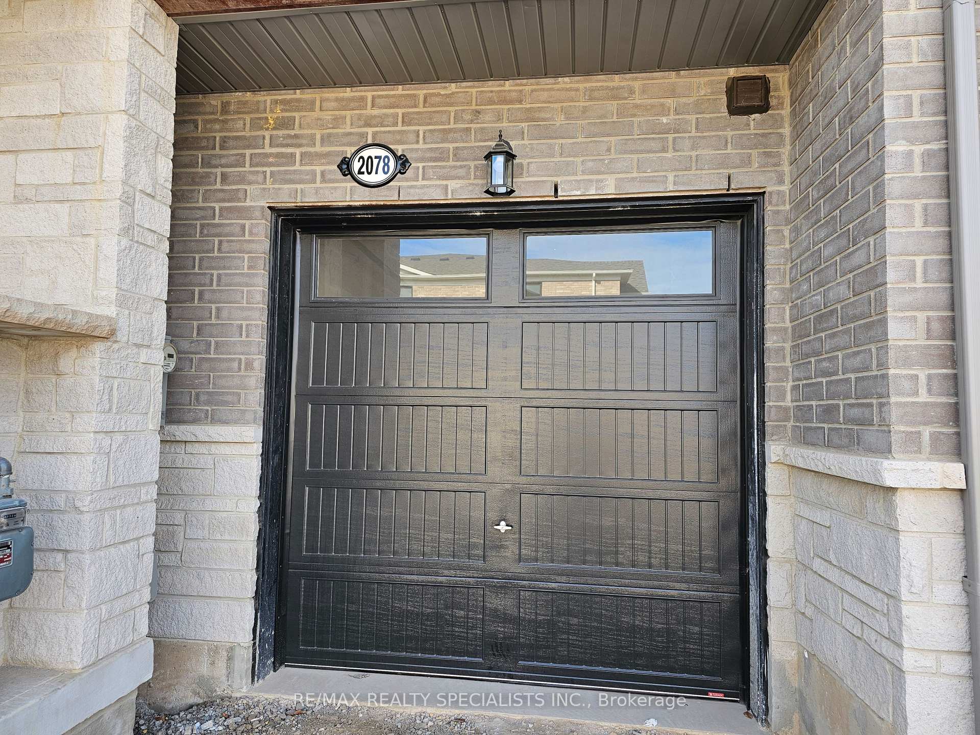 Front of 2078 Coppenwood Common