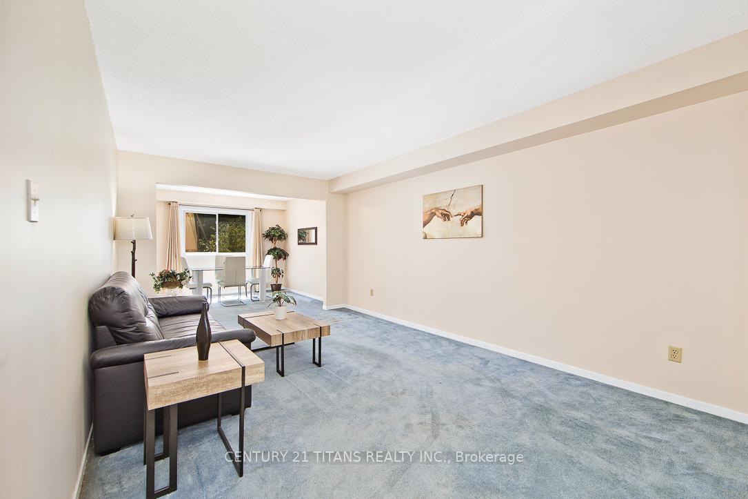 Photo 5 of 75 Cornwall Drive, Ajax, Central — HOMEH