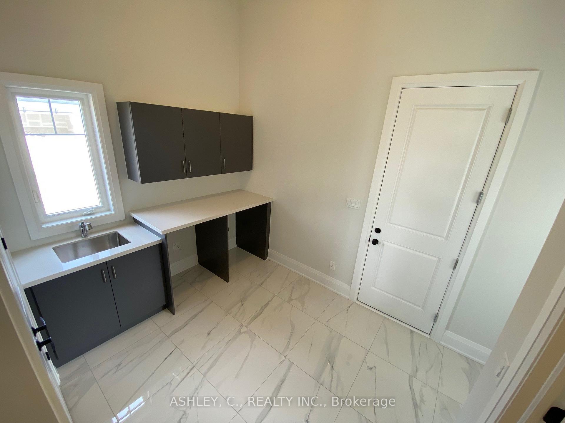 Photo 6 of 48 William Crisp Drive, Caledon, Alton — HOMEH