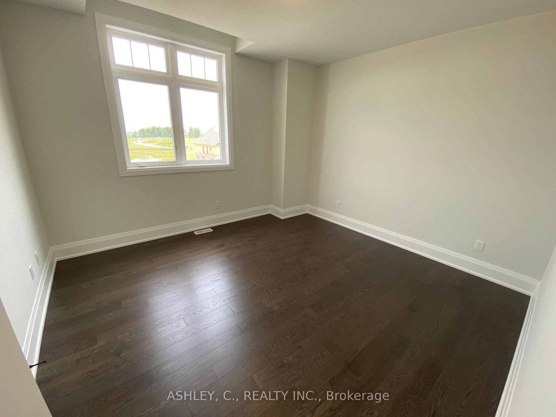 Photo 18 of 48 William Crisp Drive, Caledon, Alton — HOMEH