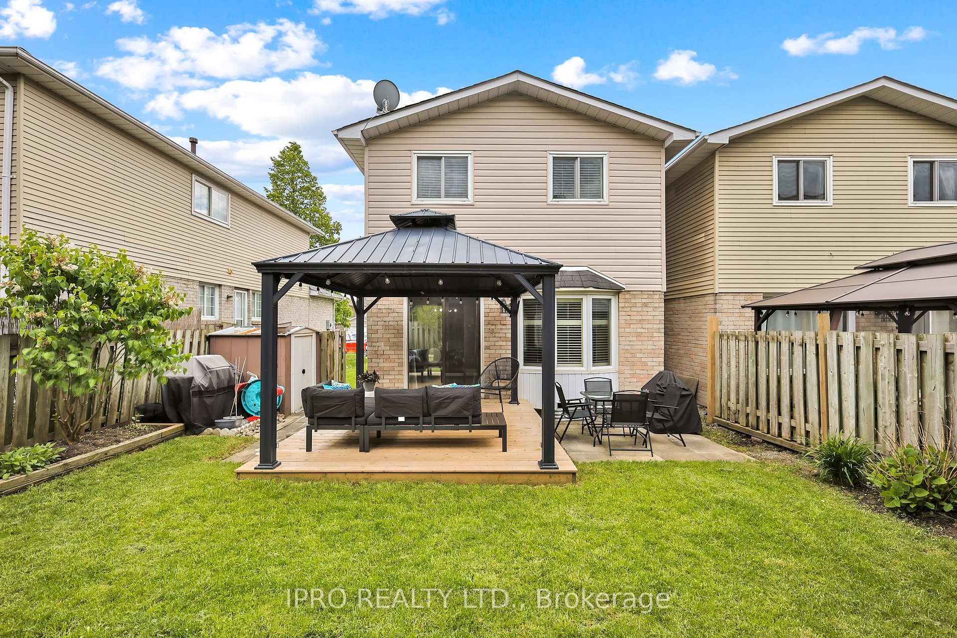 Photo 37 of 620 Down Crescent, Oshawa, Donevan — HOMEH