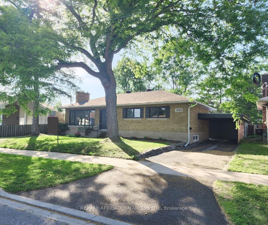 Front of 1409 Leonard Avenue