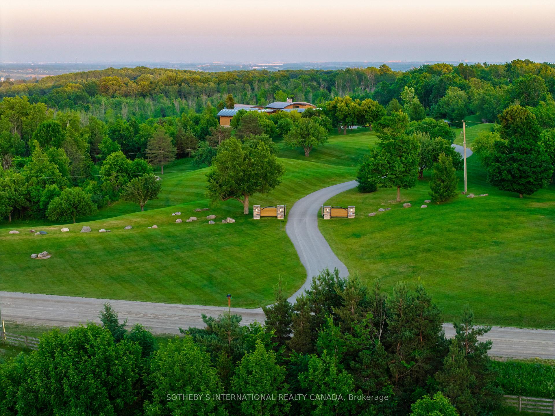Photo 1 of 5765 Escarpment Side Road, Caledon, Rural Caledon — HOMEH