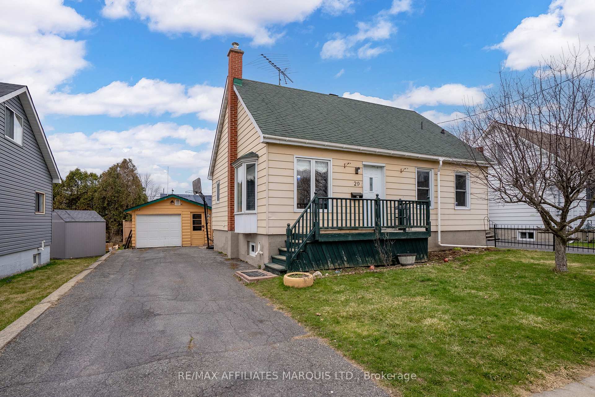 Photo 3 of 29 Dunbar Avenue, Cornwall — HOMEH
