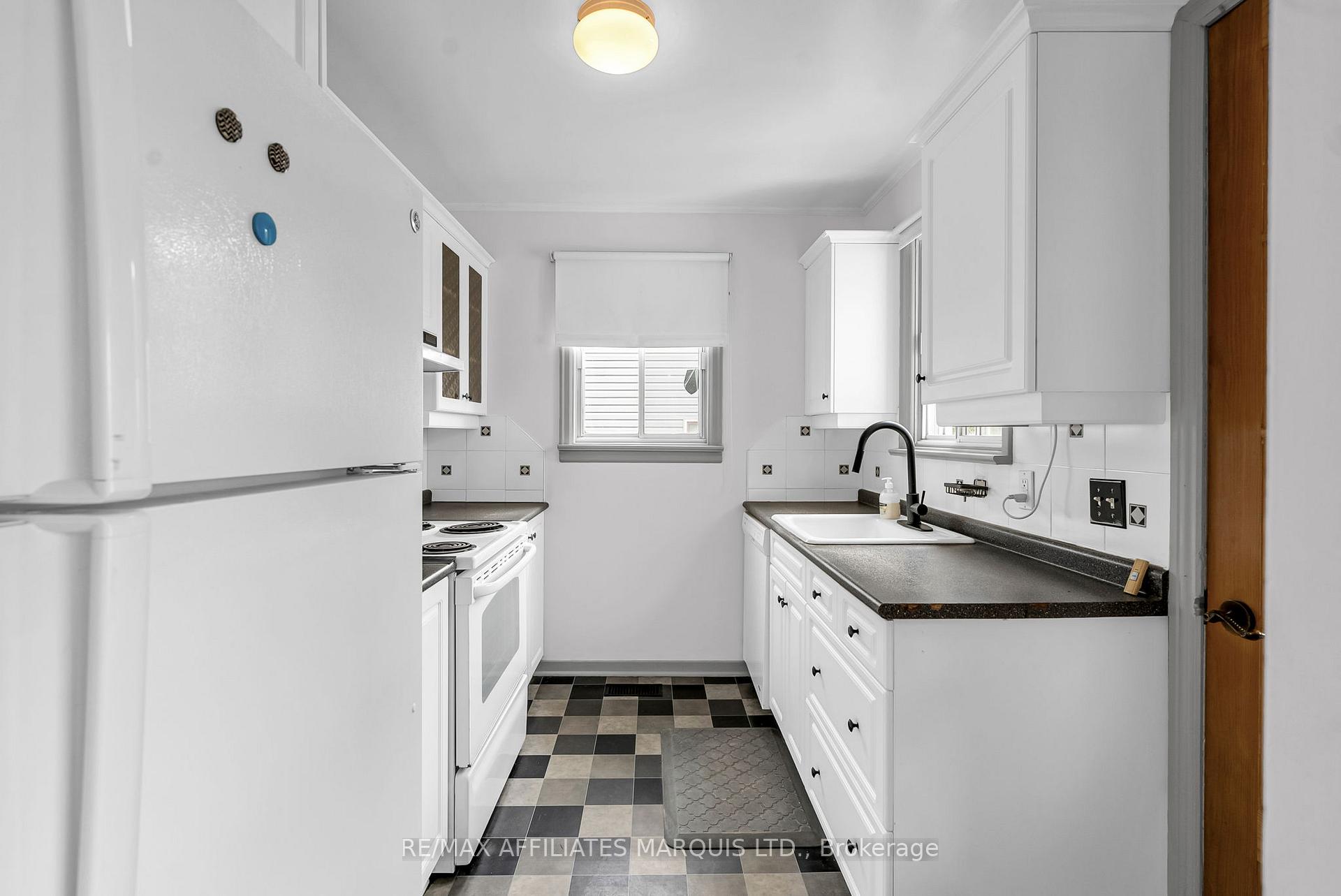 Photo 15 of 29 Dunbar Avenue, Cornwall — HOMEH