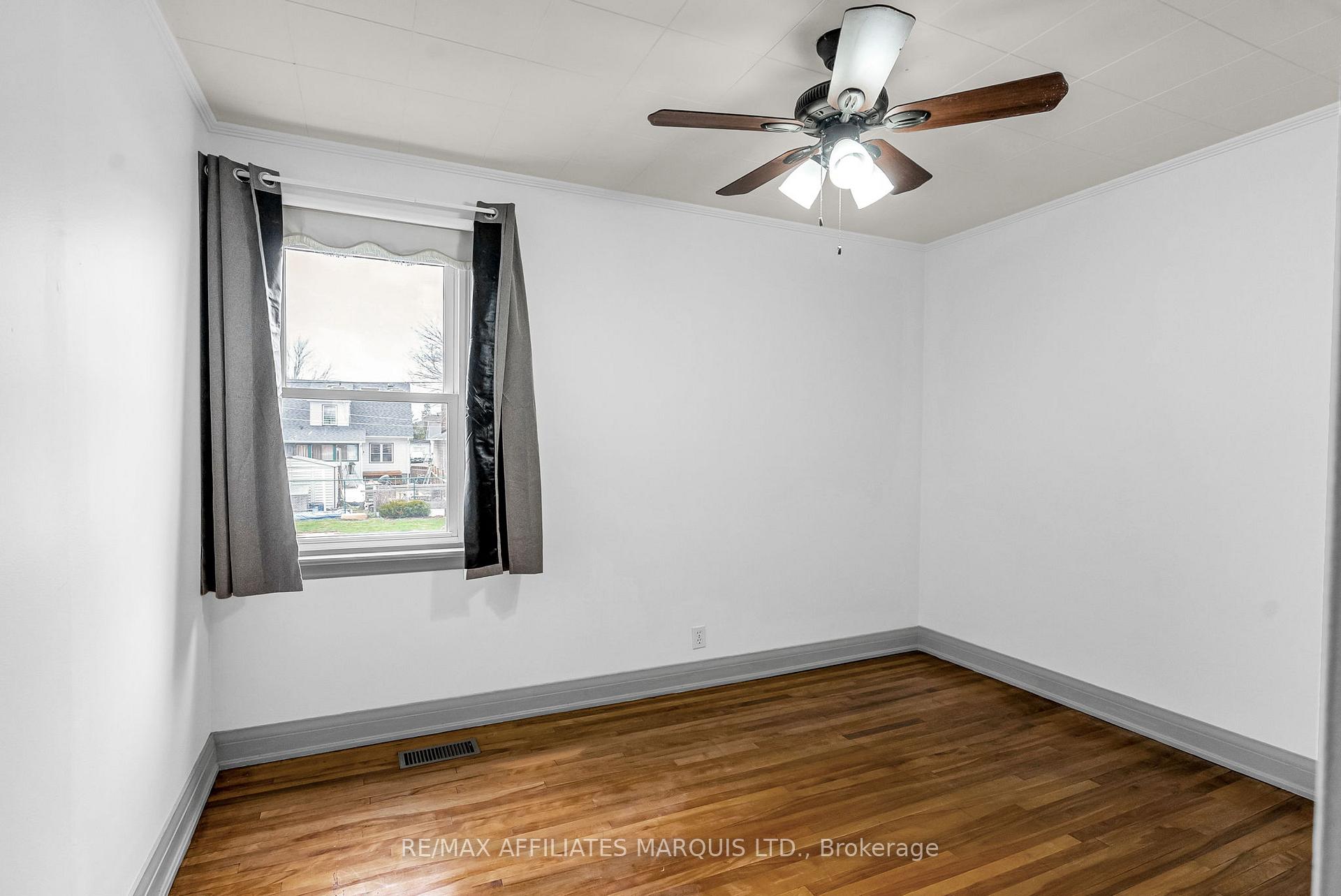 Photo 22 of 29 Dunbar Avenue, Cornwall — HOMEH