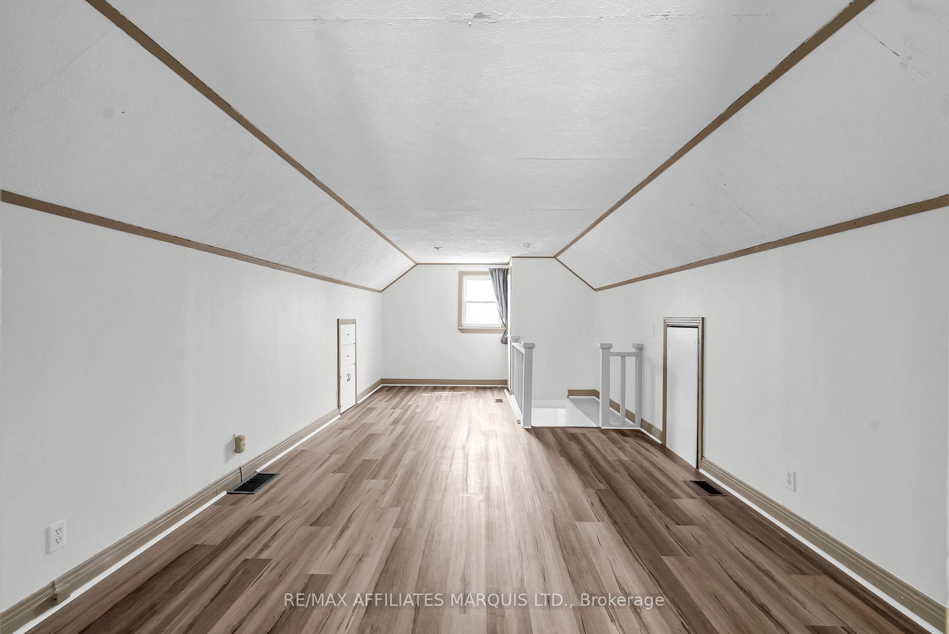 Photo 29 of 29 Dunbar Avenue, Cornwall — HOMEH