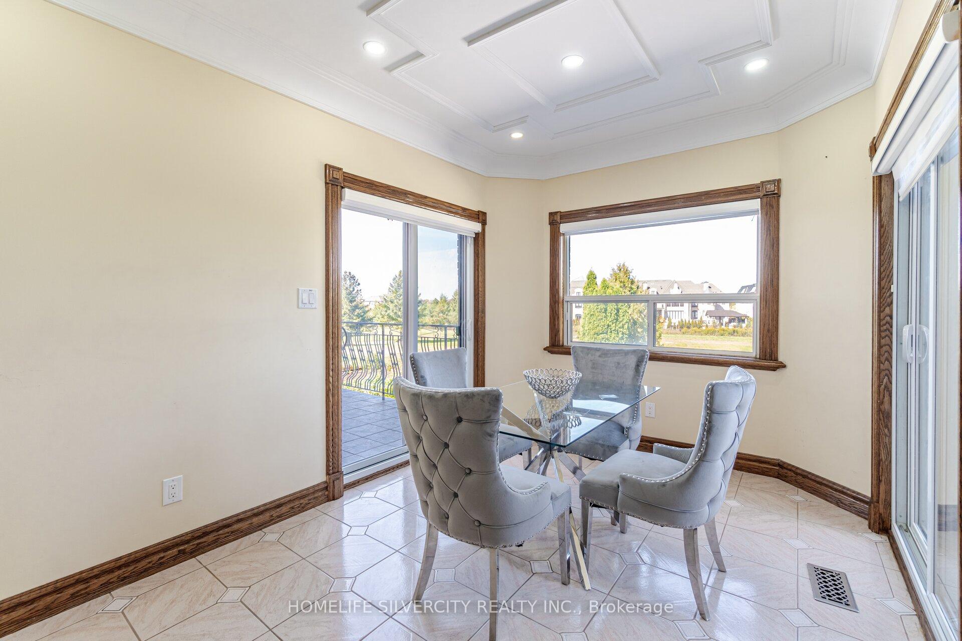 Photo 12 of 34 Estateview Circle, Brampton, Toronto Gore Rural Estate — HOMEH