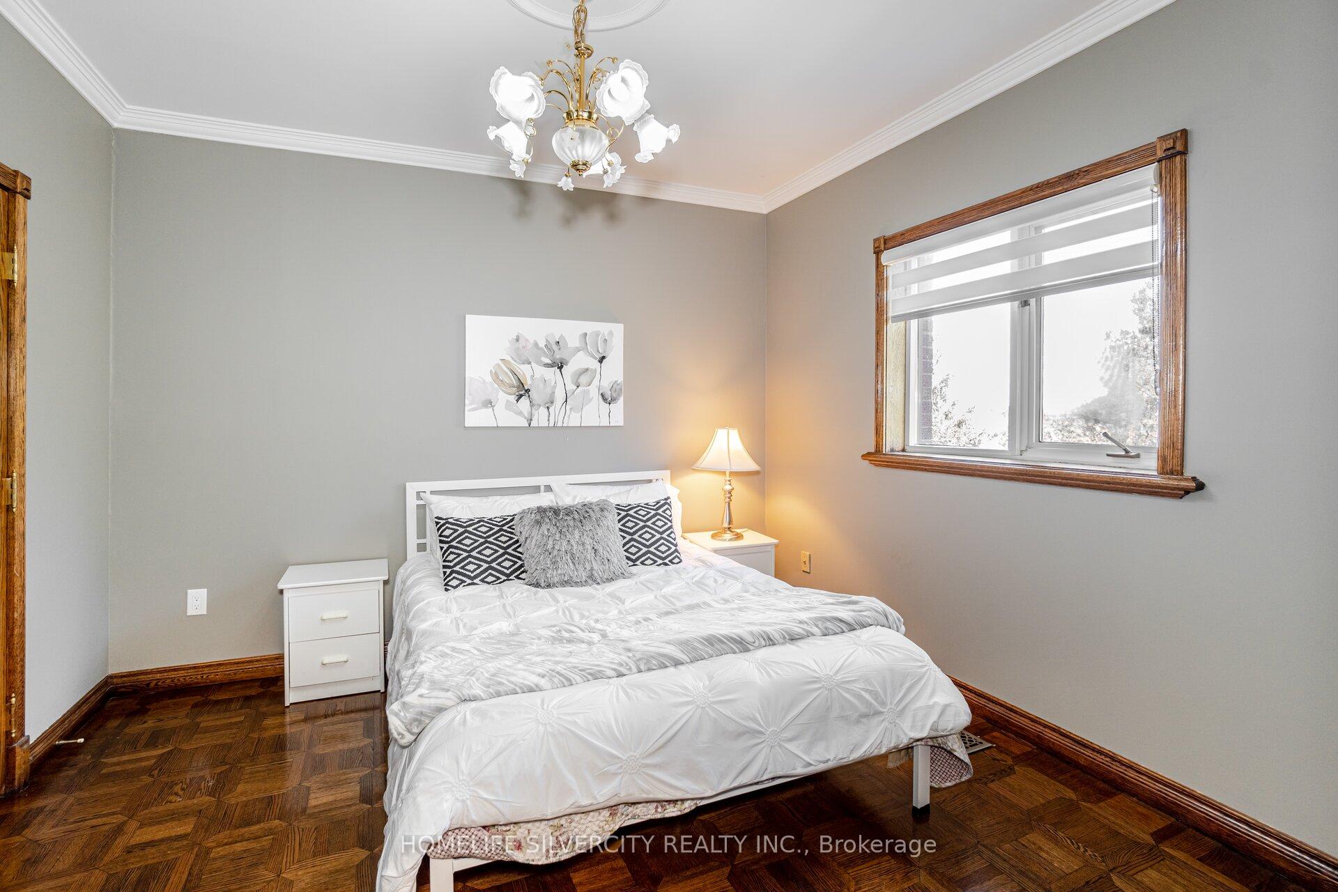 Photo 27 of 34 Estateview Circle, Brampton, Toronto Gore Rural Estate — HOMEH