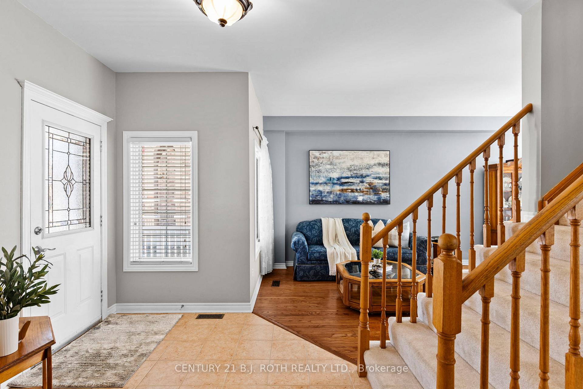 Photo 4 of 126 Brucker Road, Barrie, Holly — HOMEH