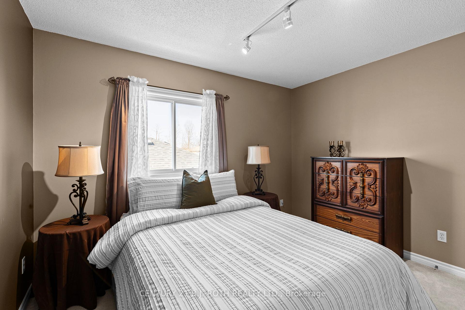 Photo 20 of 126 Brucker Road, Barrie, Holly — HOMEH