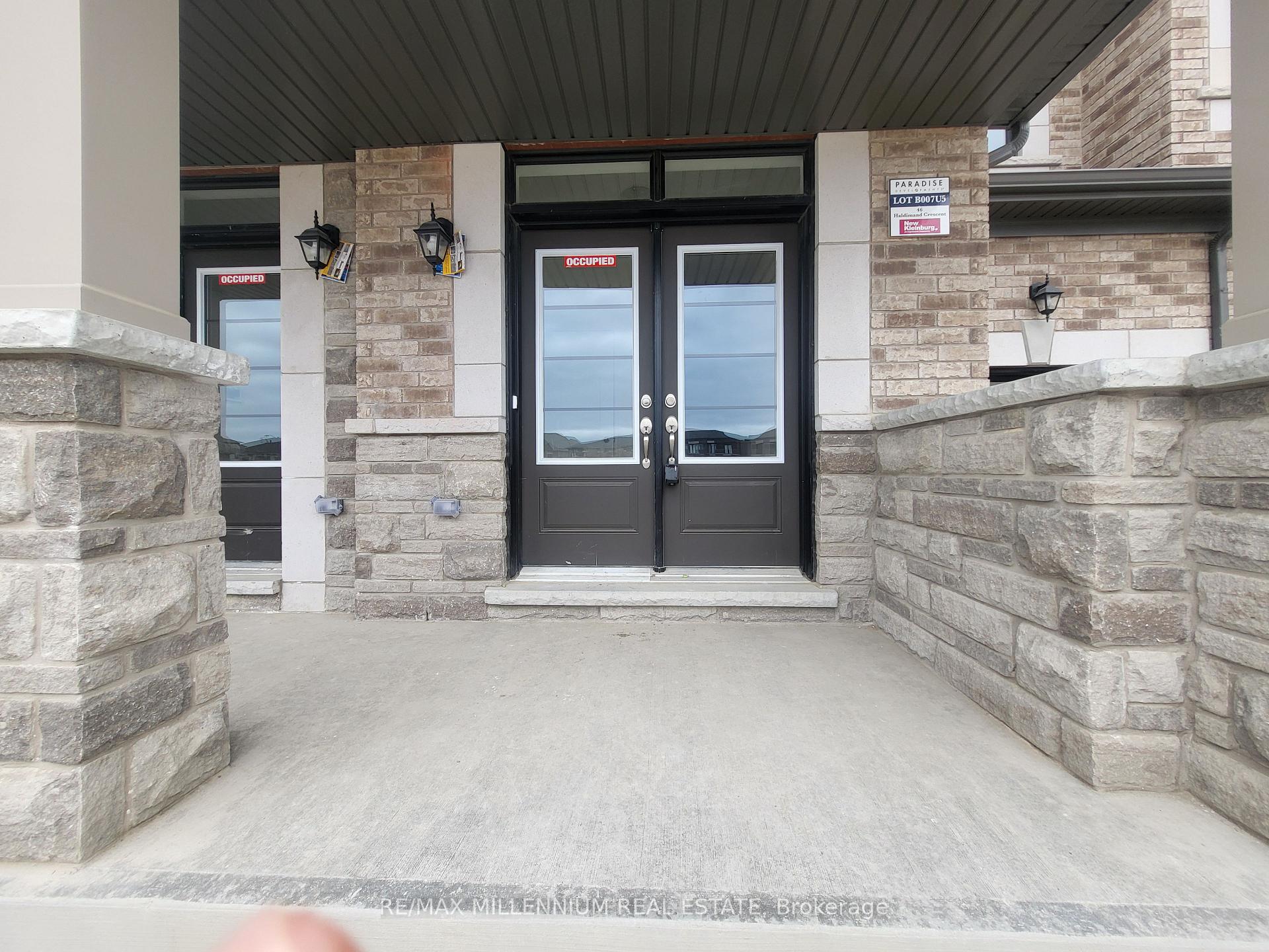 Photo 4 of 46 Haldimand Crescent, Vaughan, Kleinburg — HOMEH