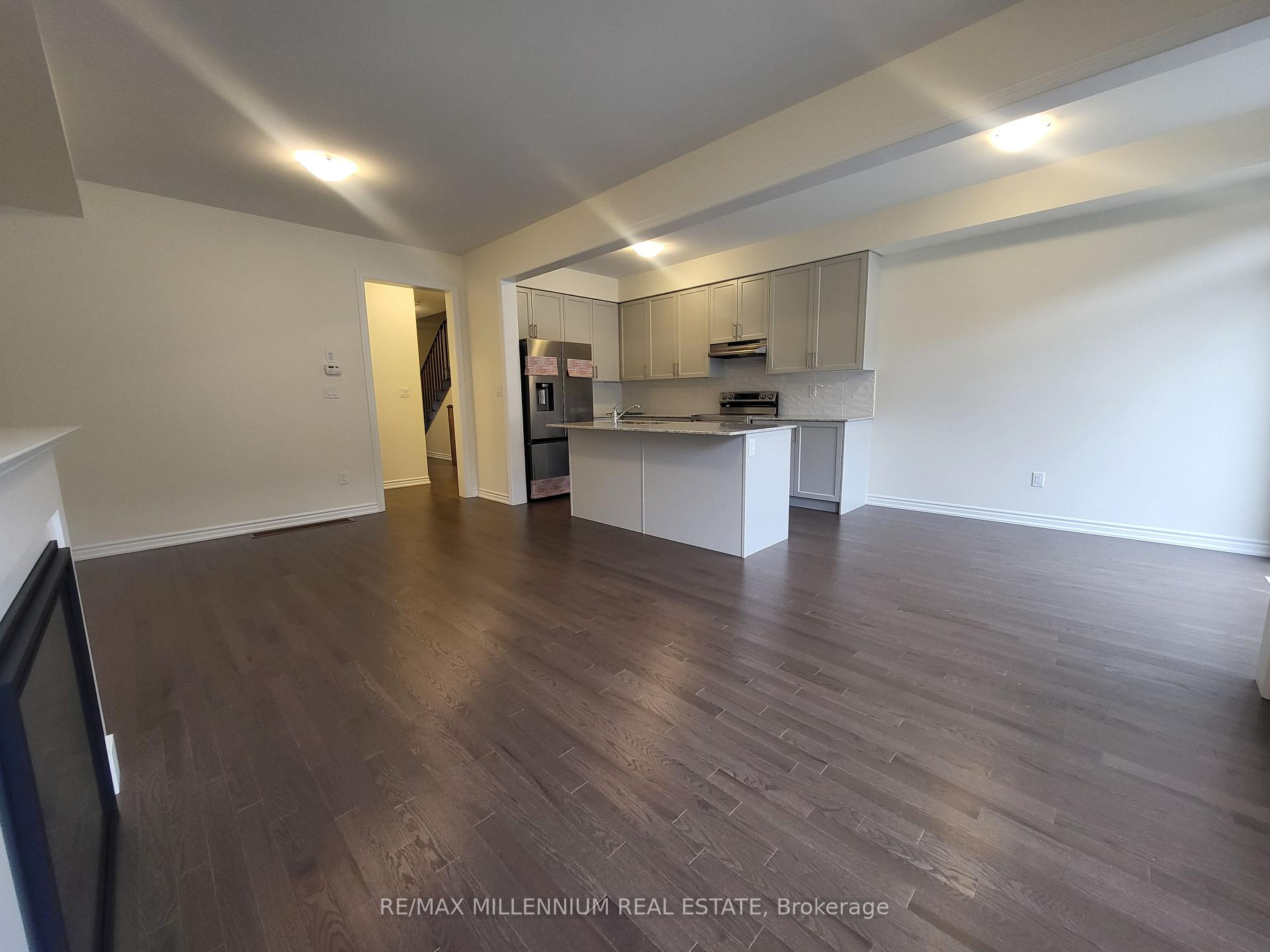 Photo 17 of 46 Haldimand Crescent, Vaughan, Kleinburg — HOMEH