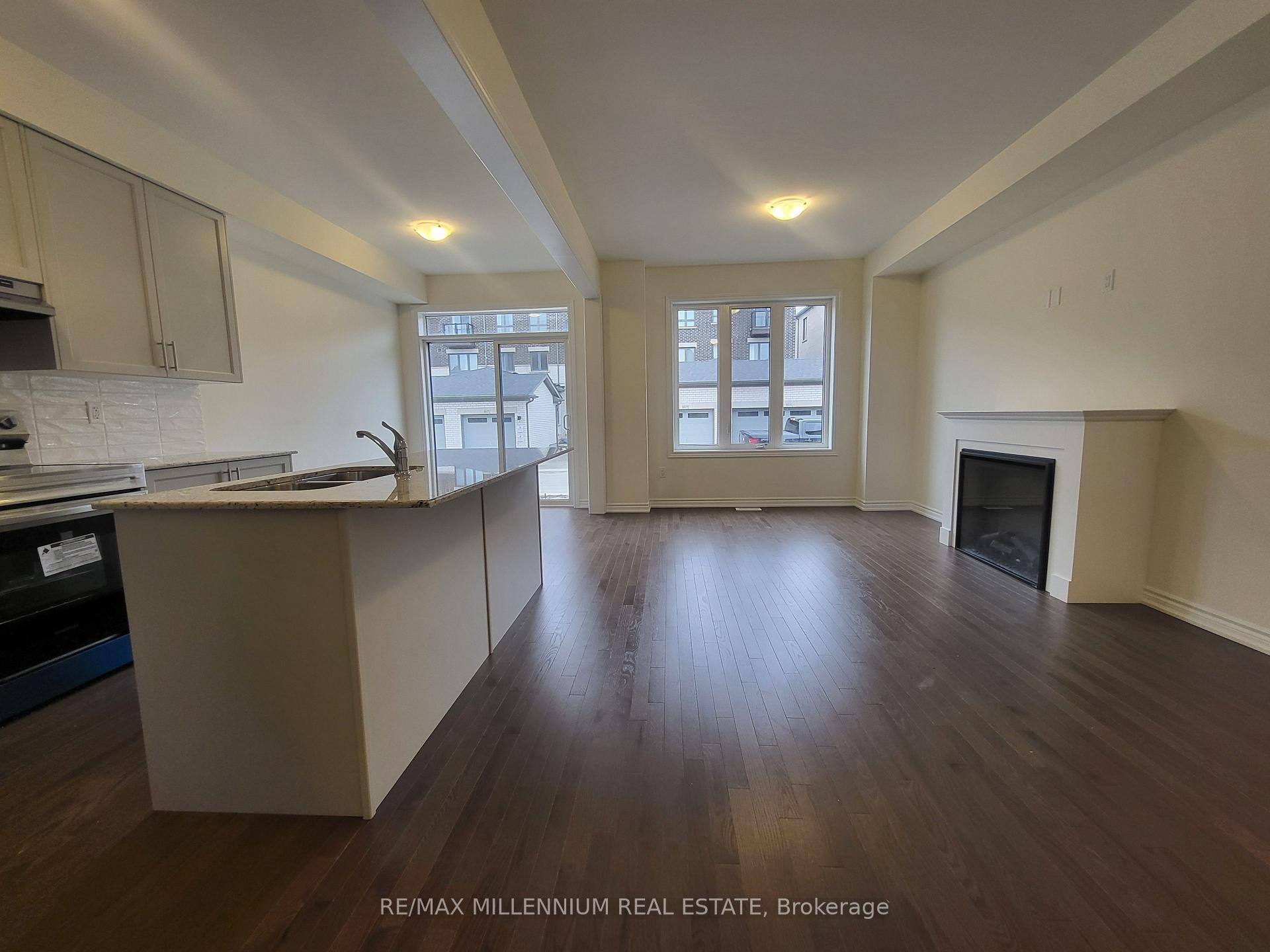 Photo 12 of 46 Haldimand Crescent, Vaughan, Kleinburg — HOMEH