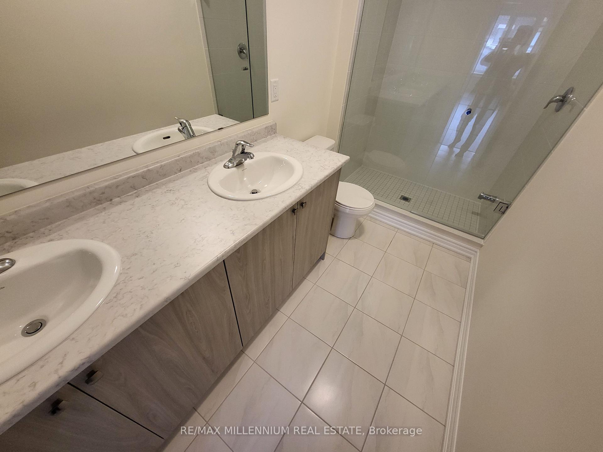 Photo 5 of 46 Haldimand Crescent, Vaughan, Kleinburg — HOMEH