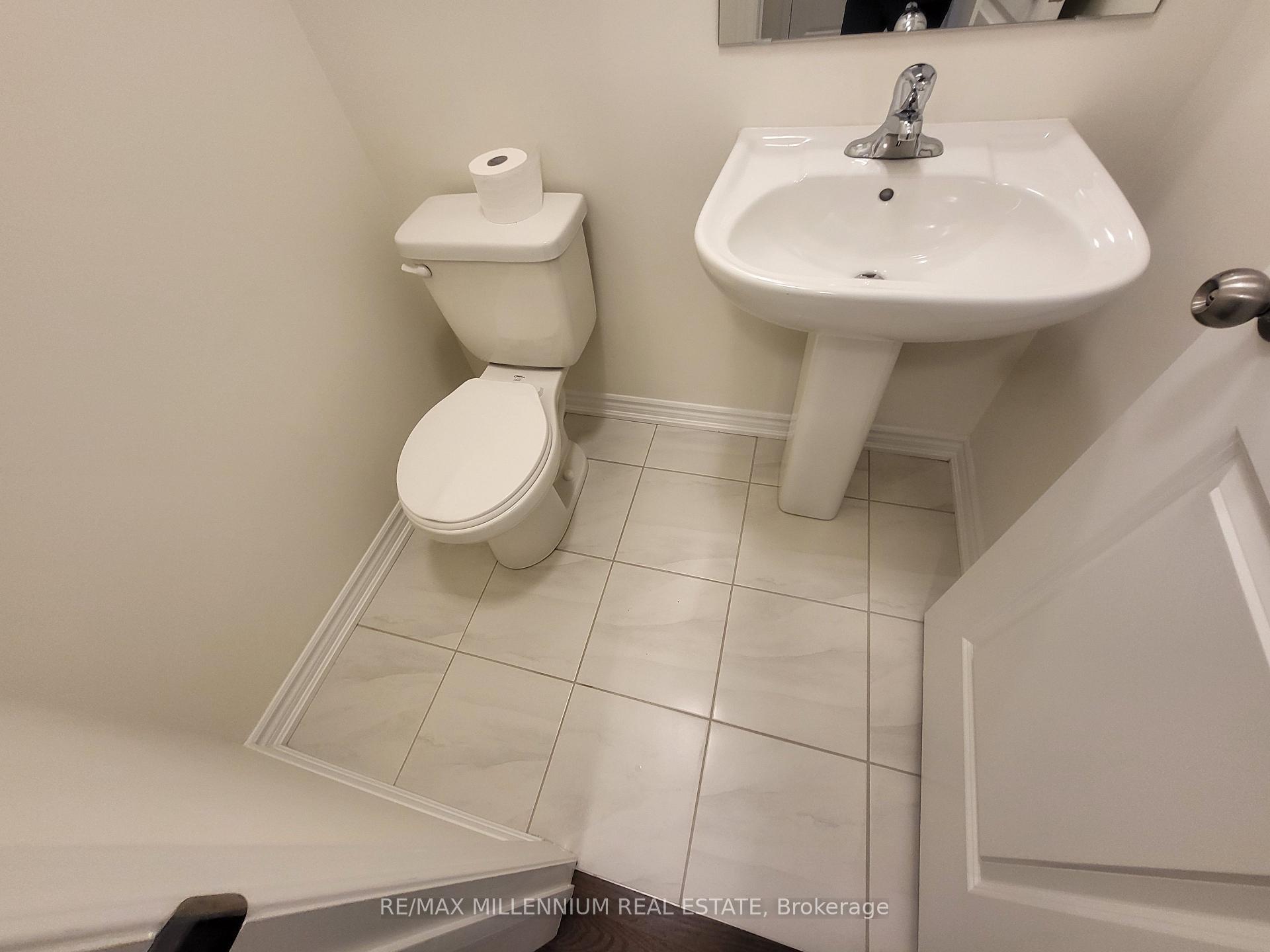 Photo 23 of 46 Haldimand Crescent, Vaughan, Kleinburg — HOMEH