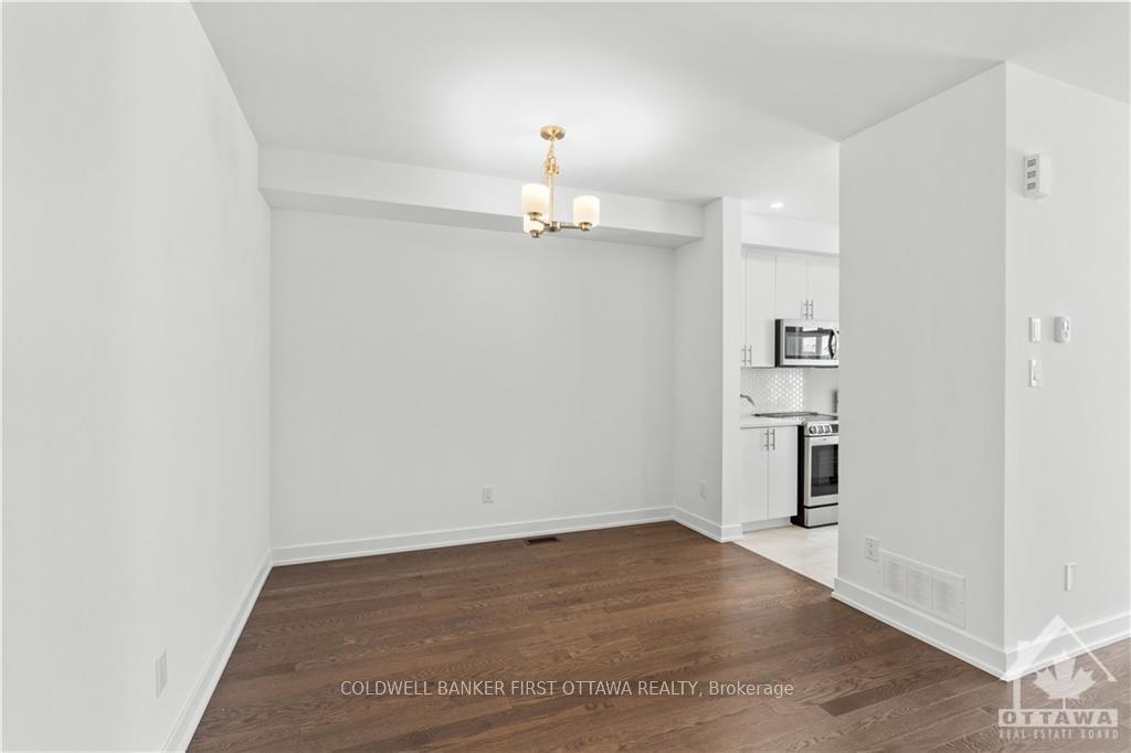 Photo 5 of 966 Brian Good Avenue, Ottawa, Riverside South/Gloucester Glen — HOMEH