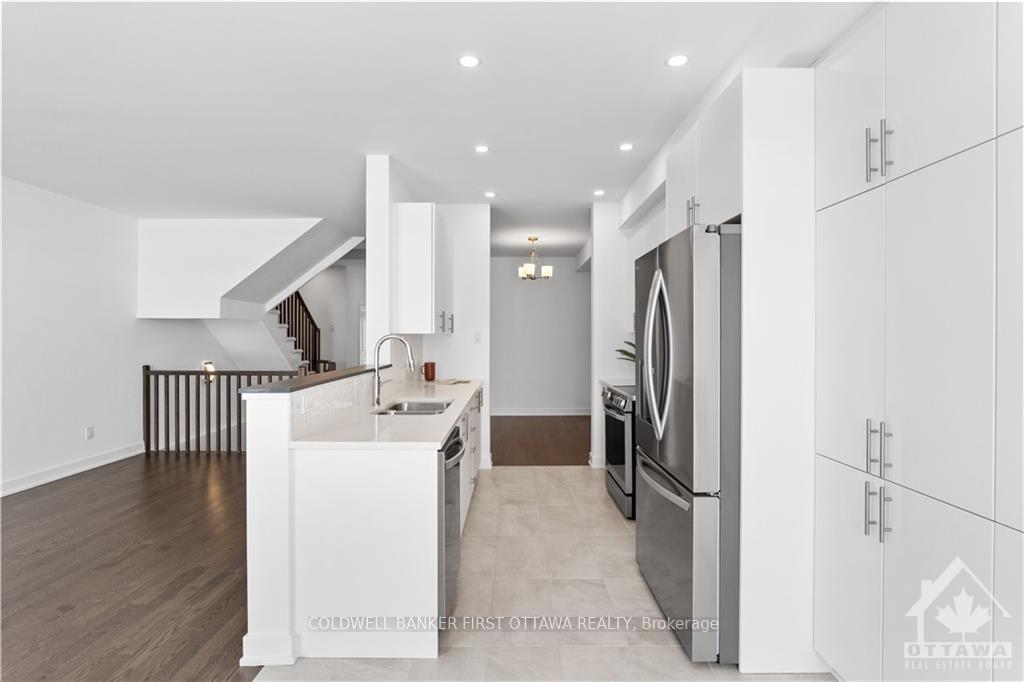Photo 6 of 966 Brian Good Avenue, Ottawa, Riverside South/Gloucester Glen — HOMEH