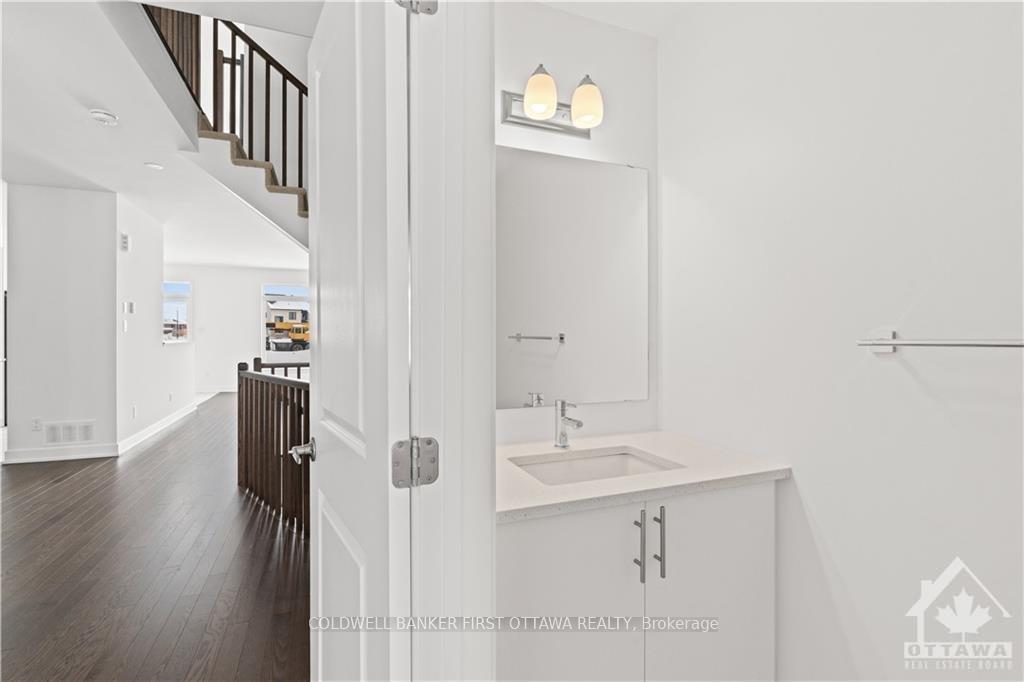 Photo 7 of 966 Brian Good Avenue, Ottawa, Riverside South/Gloucester Glen — HOMEH