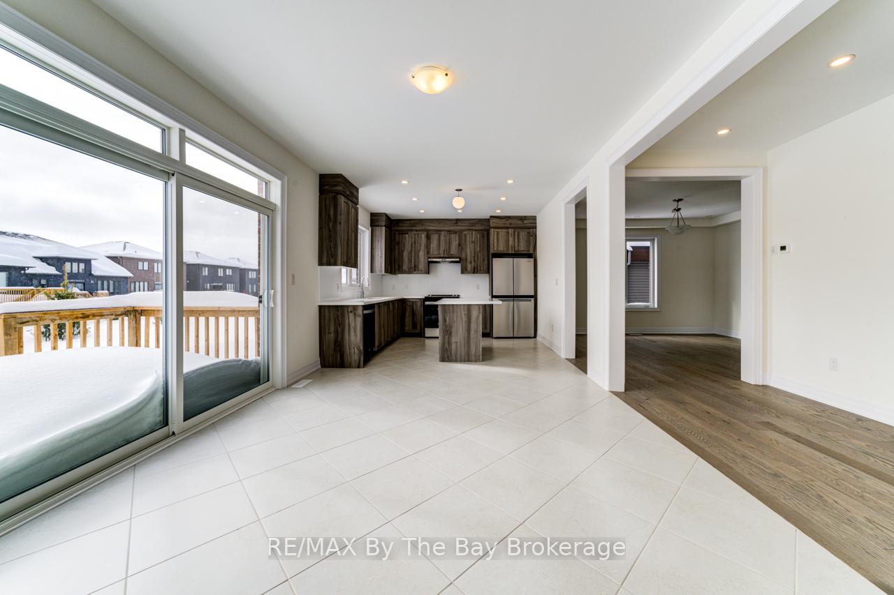 Photo 4 of 202 Mapleside Drive, Wasaga Beach — HOMEH