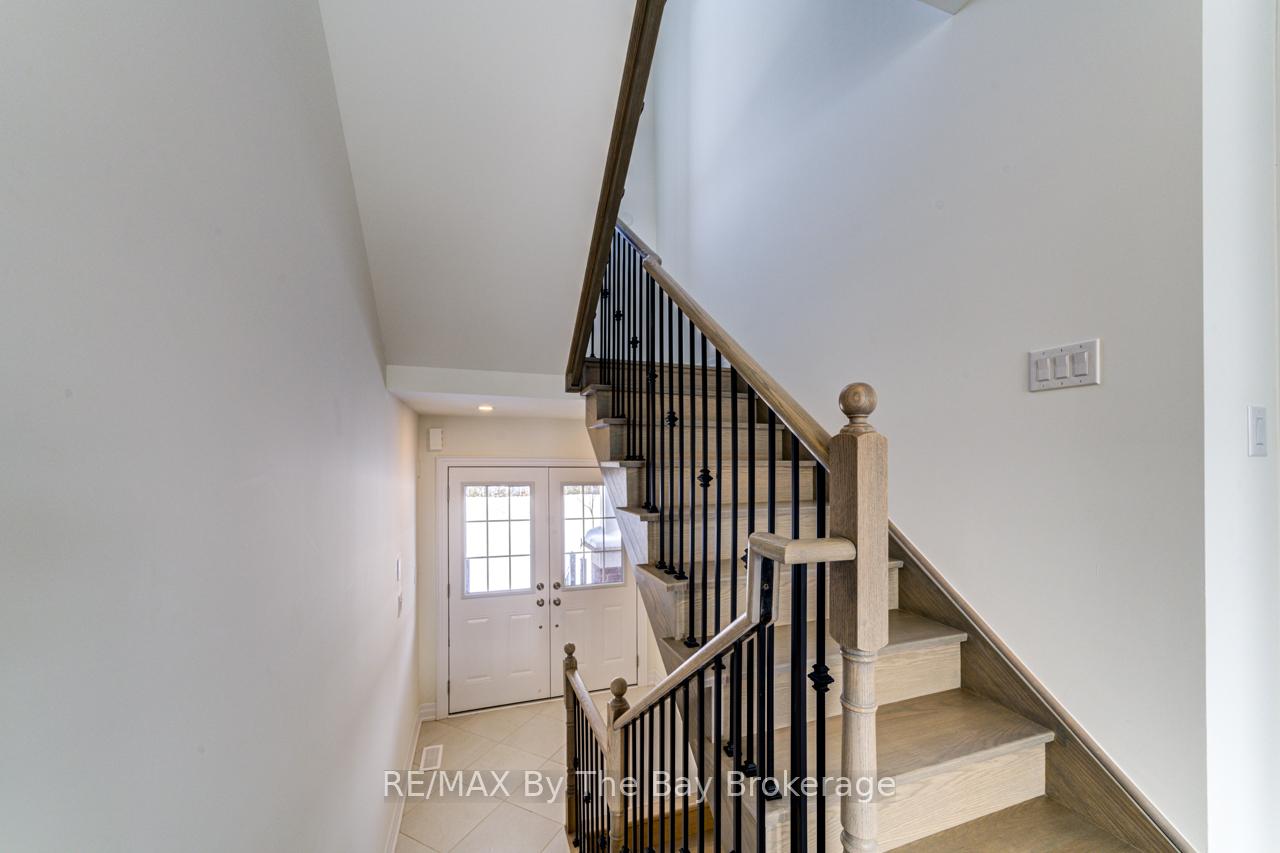 Photo 13 of 202 Mapleside Drive, Wasaga Beach — HOMEH