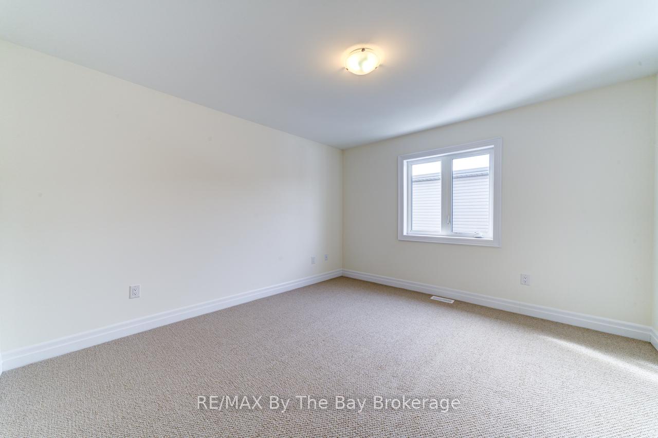 Photo 24 of 202 Mapleside Drive, Wasaga Beach — HOMEH