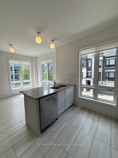Photo 6 of 1 Steamboat Way, Whitby, Port Whitby — HOMEH