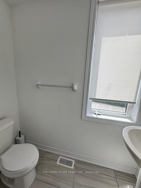 Photo 17 of 1 Steamboat Way, Whitby, Port Whitby — HOMEH