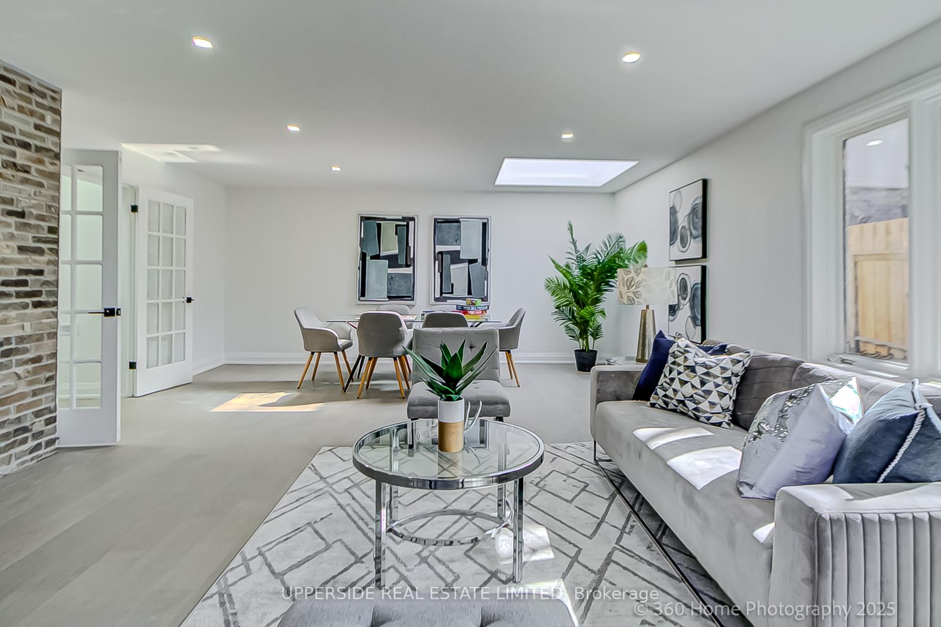 Photo 11 of 2 Christman Court, Markham, Markham Village — HOMEH