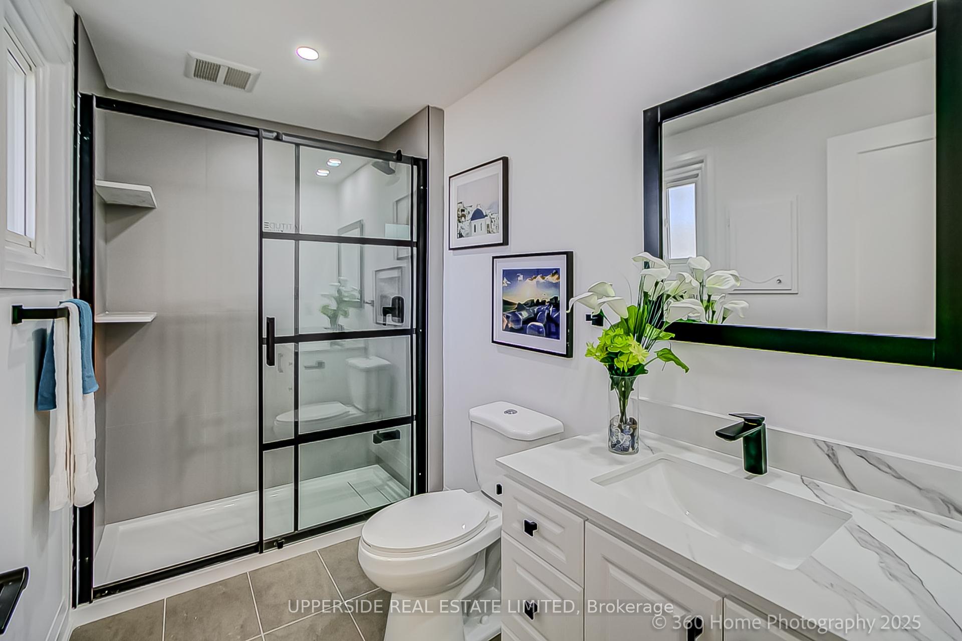 Photo 17 of 2 Christman Court, Markham, Markham Village — HOMEH