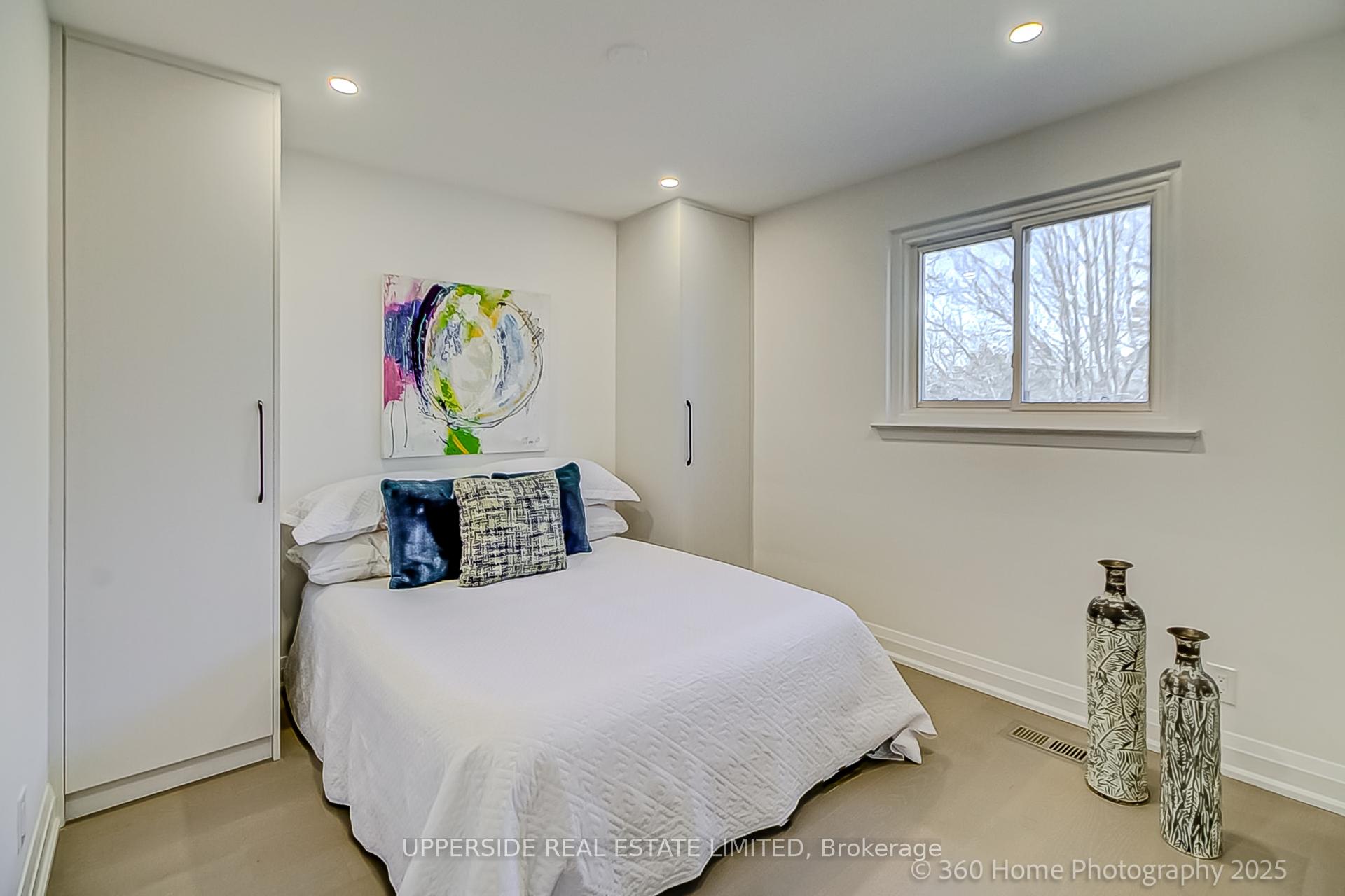 Photo 18 of 2 Christman Court, Markham, Markham Village — HOMEH